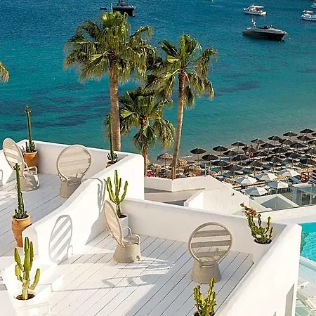 Mykonos Blu, A To Live Áno Merá