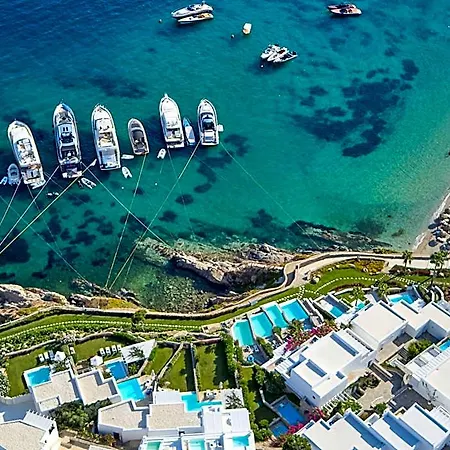 Szálloda Mykonos Blu, A To Live