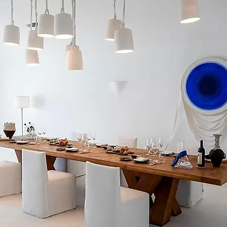 Szálloda Mykonos Blu, A To Live